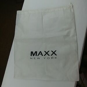 💚5 for $25/ MAXX New York dust bag large